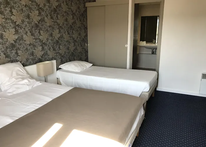 Hyp'hotel Hotel