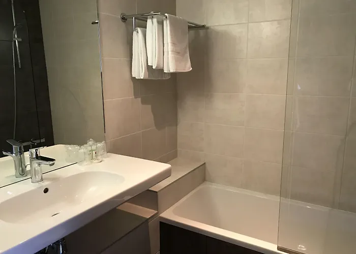 Hyp'hotel Hotel 2*