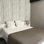 Hyp'hotel Hotel 2*