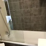 Hyp'hotel Hotel