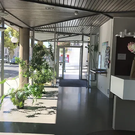 Hyp'hotel Сен-Марселлен