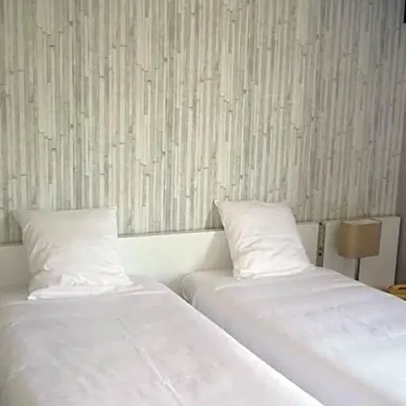 Hyp'hotel Hotel
